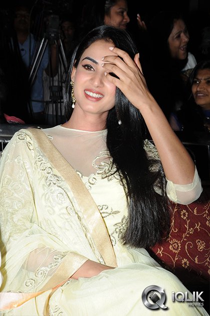 Sonal-Chauhan-at-Legend-Movie-Success-Meet